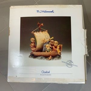 Goebel Hummel Large Figurine Land in Sight